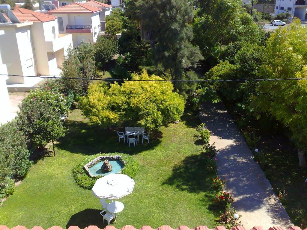 Alexia Apartments & Studios Kremastí Exterior foto